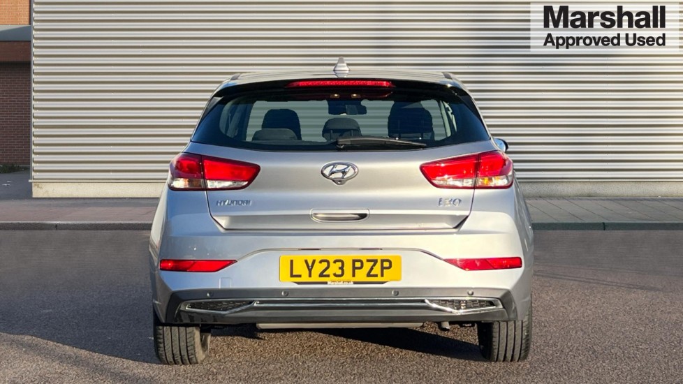 Used Hyundai i30 2023 for sale - 76874762: Photo 4
