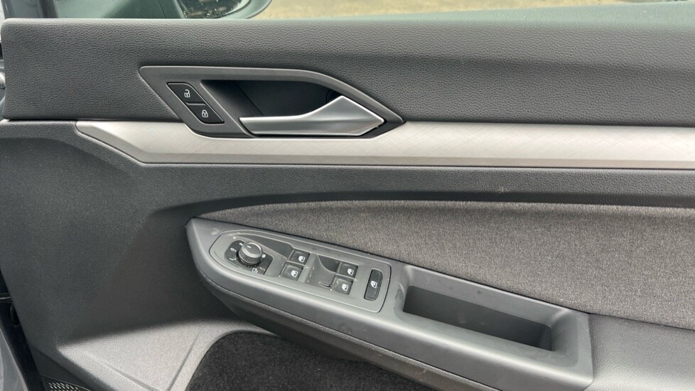 Used Volkswagen Golf 2024 for sale - 76927793: Photo 37