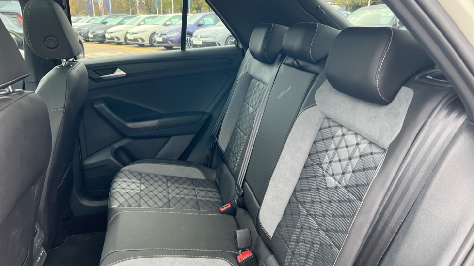 Used Volkswagen T-Roc 2025 for sale - 76873532: Photo 15
