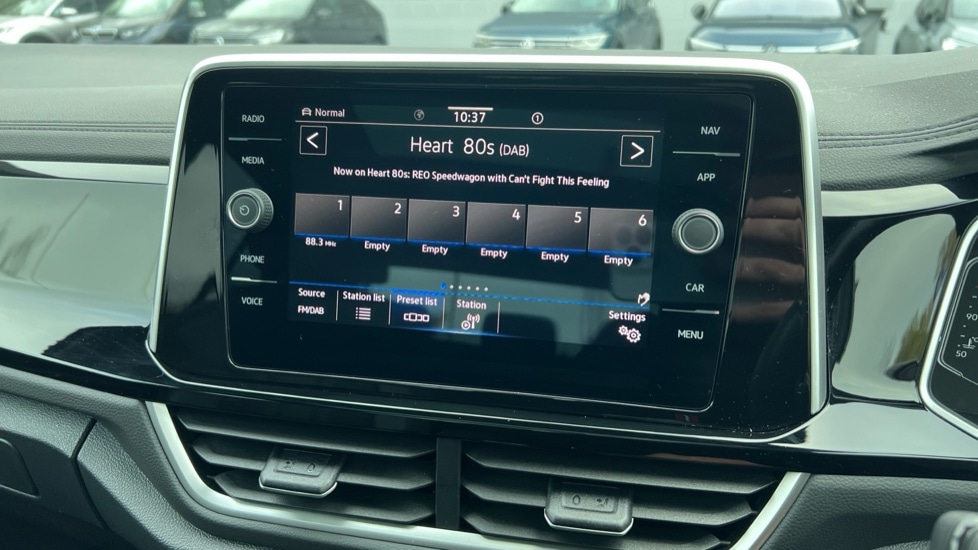 Used Volkswagen T-Roc 2025 for sale - 76873532: Photo 25