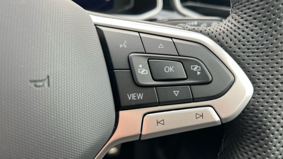 Used Volkswagen T-Roc 2025 for sale - 76873532: Photo 30