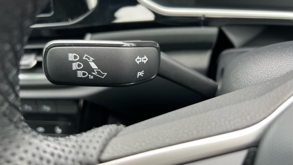 Used Volkswagen T-Roc 2025 for sale - 76873532: Photo 33