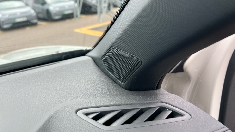 Used Volkswagen T-Roc 2025 for sale - 76873532: Photo 47