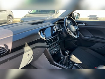 Used Volkswagen T-Cross 2020 for sale - 76372801: Photo