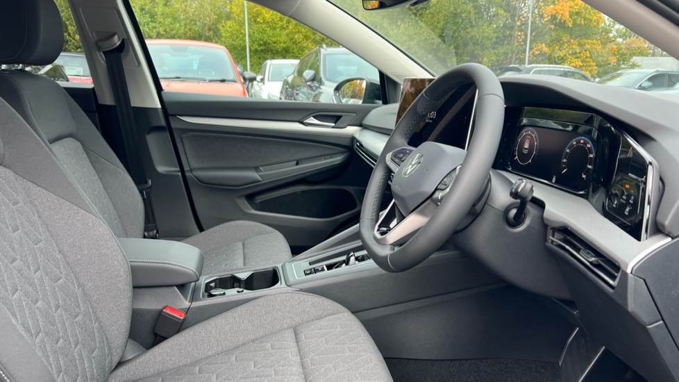 Used Volkswagen Golf 2025 for sale - 76873859: Photo 26