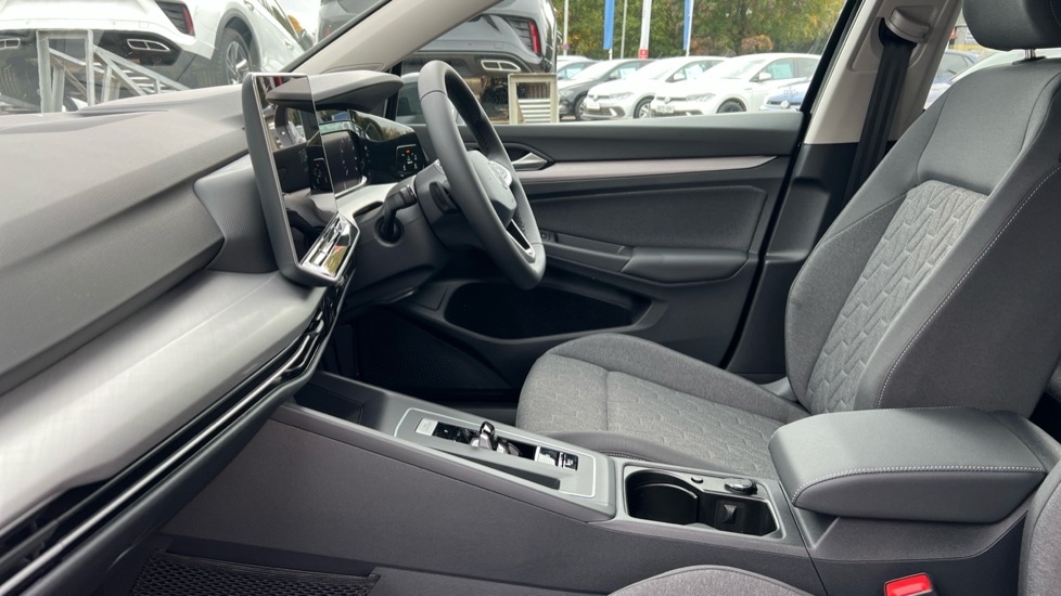 Used Volkswagen Golf 2025 for sale - 76873859: Photo 28