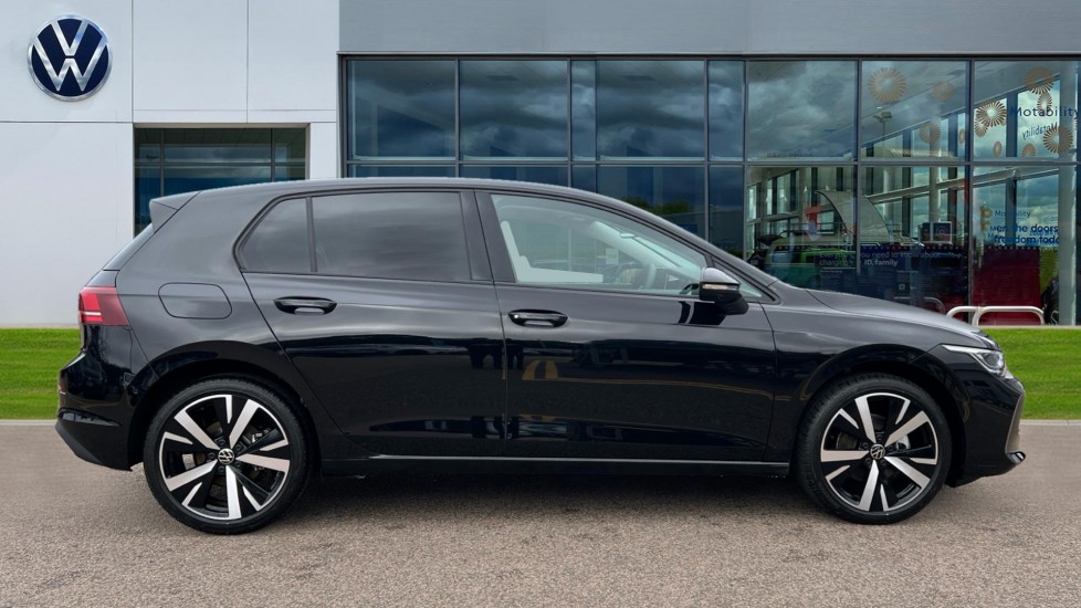 Used Volkswagen Golf 2025 for sale - 76873859: Photo 4