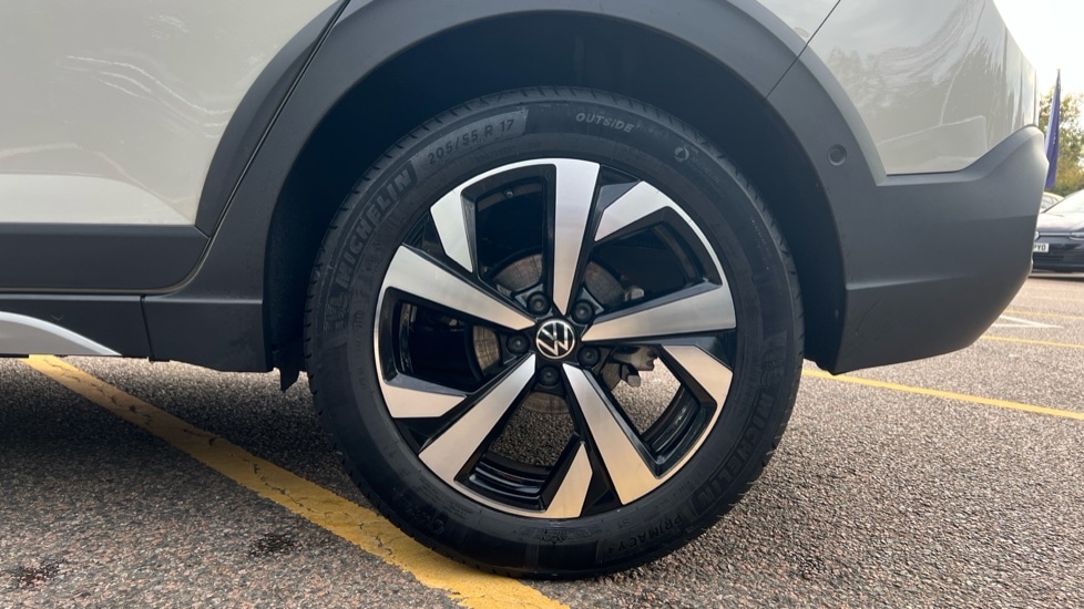 Used Volkswagen Taigo 2024 for sale - 76033859: Photo 19