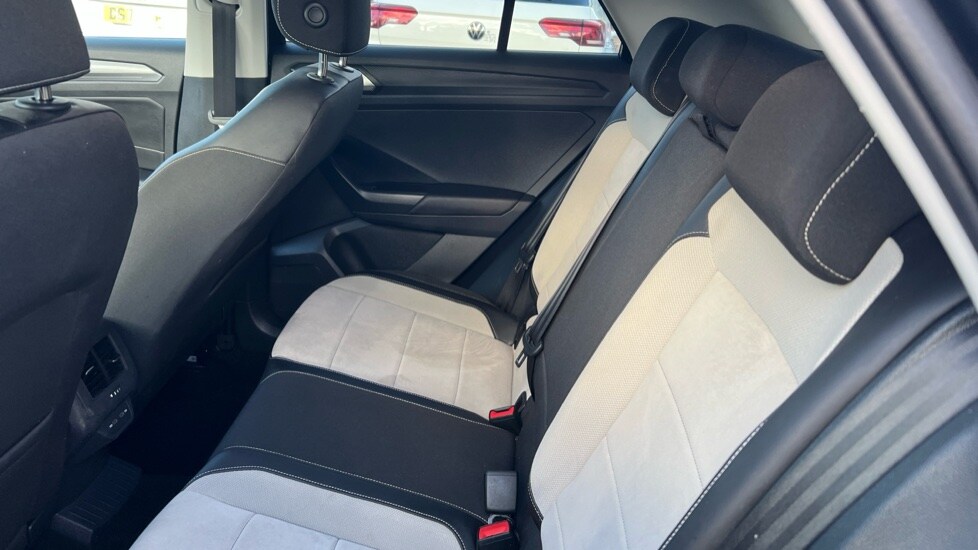Used Volkswagen T-Roc 2024 for sale - 76575007: Photo 15