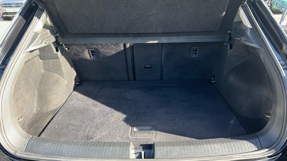 Used Volkswagen T-Roc 2024 for sale - 76575007: Photo 16