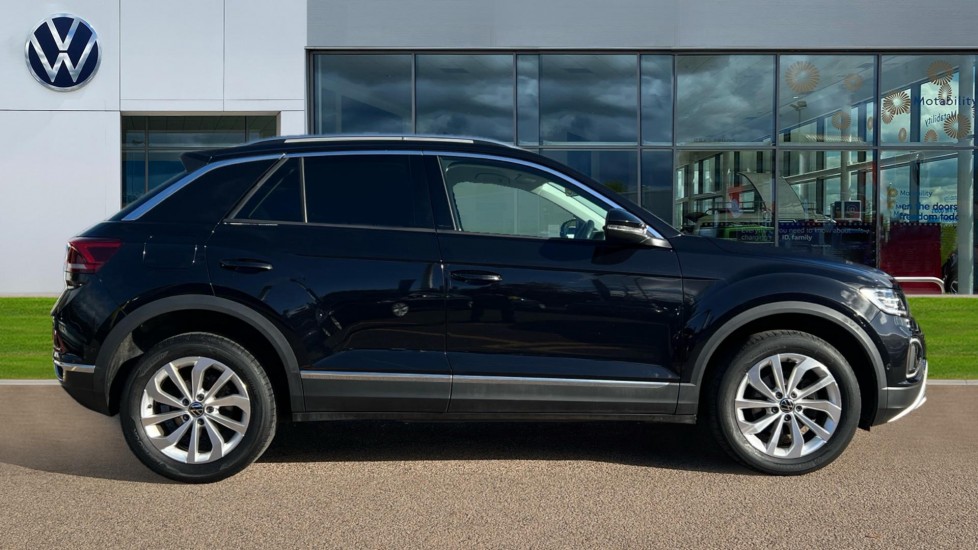 Used Volkswagen T-Roc 2024 for sale - 76575007: Photo 4