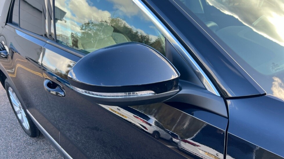 Used Volkswagen T-Roc 2024 for sale - 76575007: Photo 42