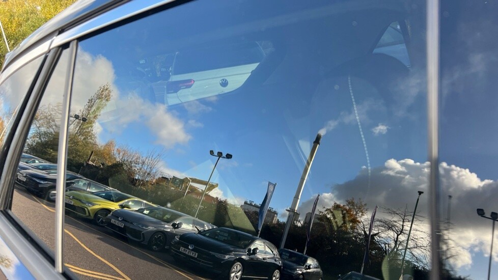 Used Volkswagen T-Roc 2024 for sale - 76575007: Photo 48