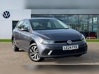 Used Volkswagen Polo 2024 for sale - 76447324: Photo