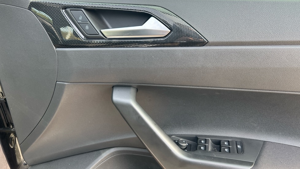 Used Volkswagen Polo 2024 for sale - 76447324: Photo 37