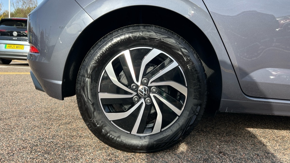 Used Volkswagen Polo 2024 for sale - 76447324: Photo 5