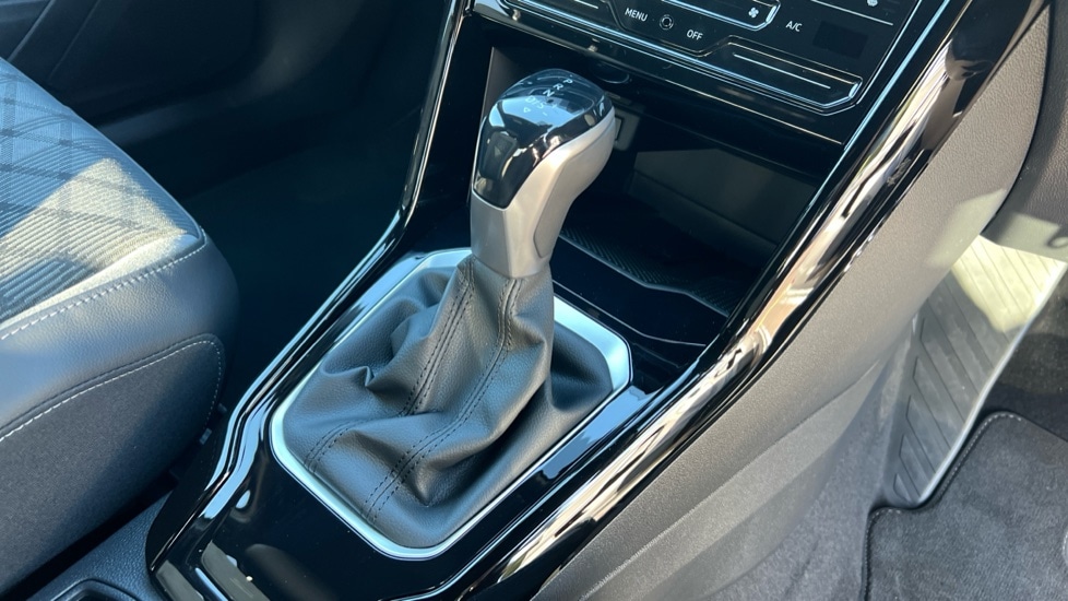 Used Volkswagen T-Roc 2025 for sale - 76870245: Photo 36