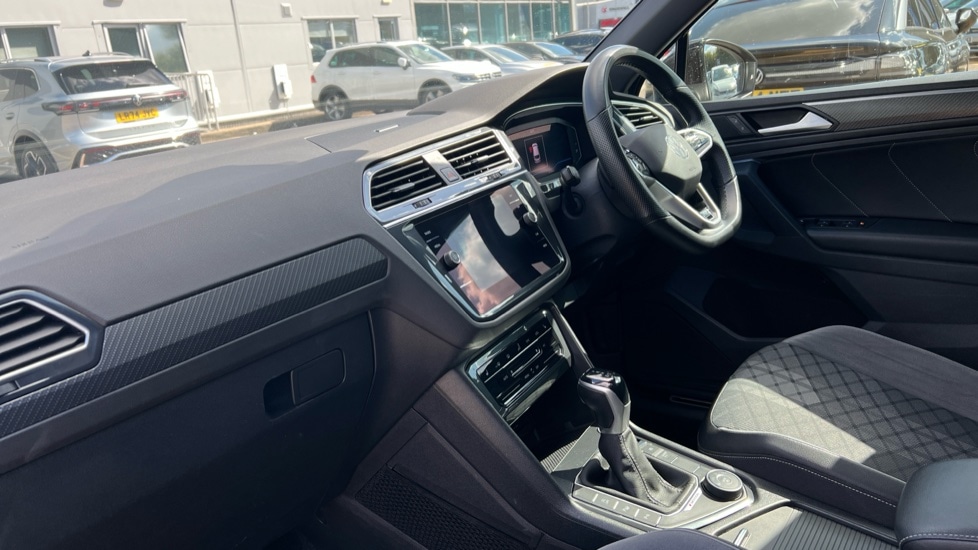 Used Volkswagen Tiguan 2020 for sale - 76176358: Photo 2