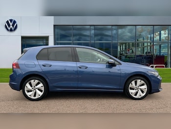 Used Volkswagen Golf 2024 for sale - 75796644: Photo