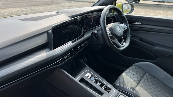 Used Volkswagen Golf 2021 for sale - 75409489: Photo 2