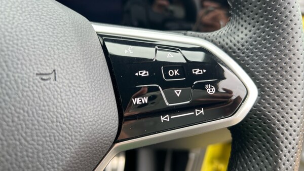 Used Volkswagen Golf 2021 for sale - 75409489: Photo 30