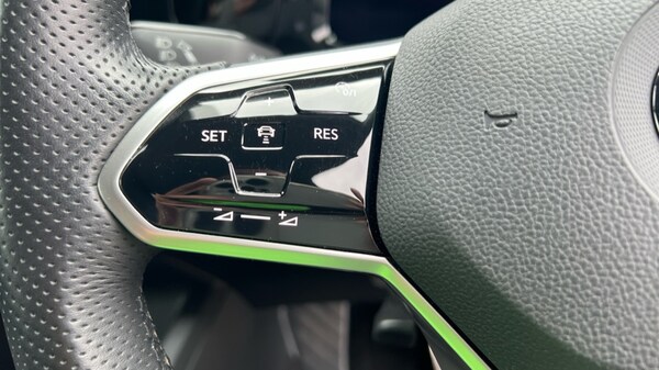 Used Volkswagen Golf 2021 for sale - 75409489: Photo 31