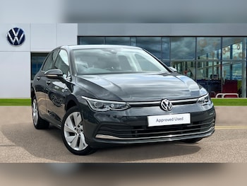 Volkswagen - Golf