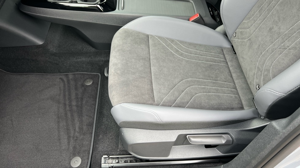 Used Volkswagen ID.4 2025 for sale - 76328230: Photo 39