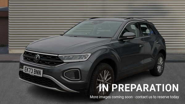 Used Volkswagen T-Roc 2023 for sale - 76321889: Photo 3