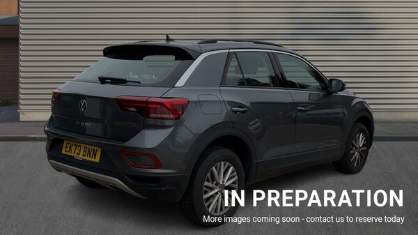 Used Volkswagen T-Roc 2023 for sale - 76321889: Photo 4