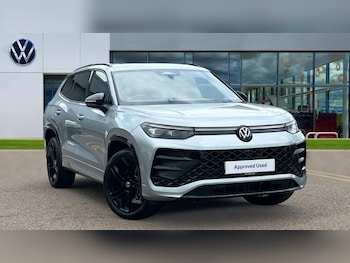 2025 - R-Line Edition 1.5 TSI eHybrid 204 PS 6-Speed DSG 5 Door