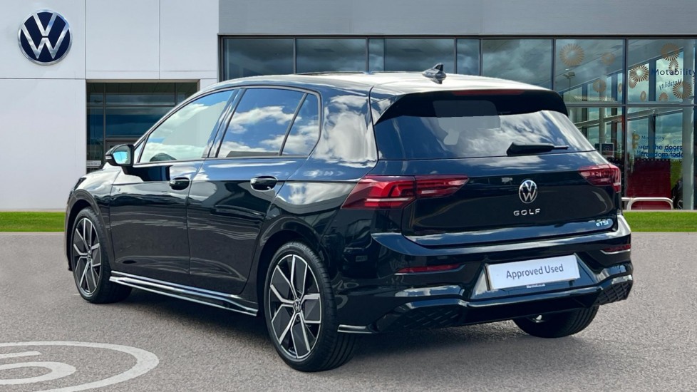 Used Volkswagen Golf 2025 for sale - 76937504: Photo 3