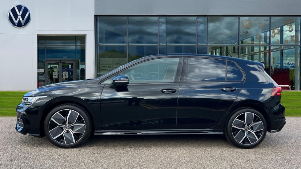 Used Volkswagen Golf 2025 for sale - 76937504: Photo 9