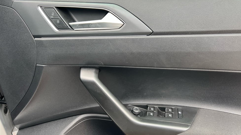 Used Volkswagen Polo 2022 for sale - 76872669: Photo 37