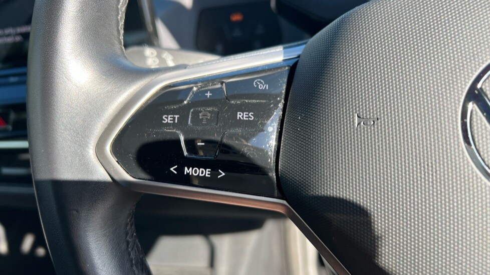 Used Volkswagen ID.3 2022 for sale - 76328261: Photo 31