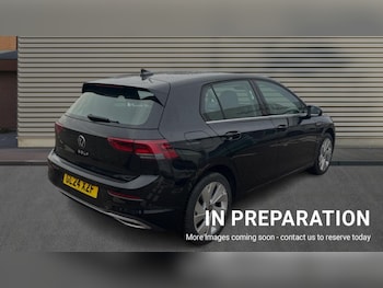 Used Volkswagen Golf 2024 for sale - 76901412: Photo