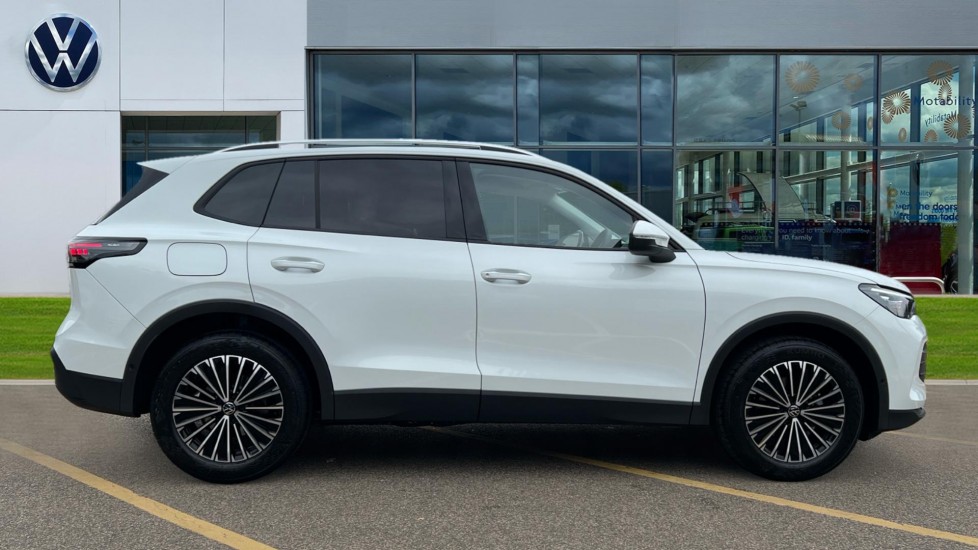 Used Volkswagen Tiguan 2025 for sale - 76328235: Photo 4