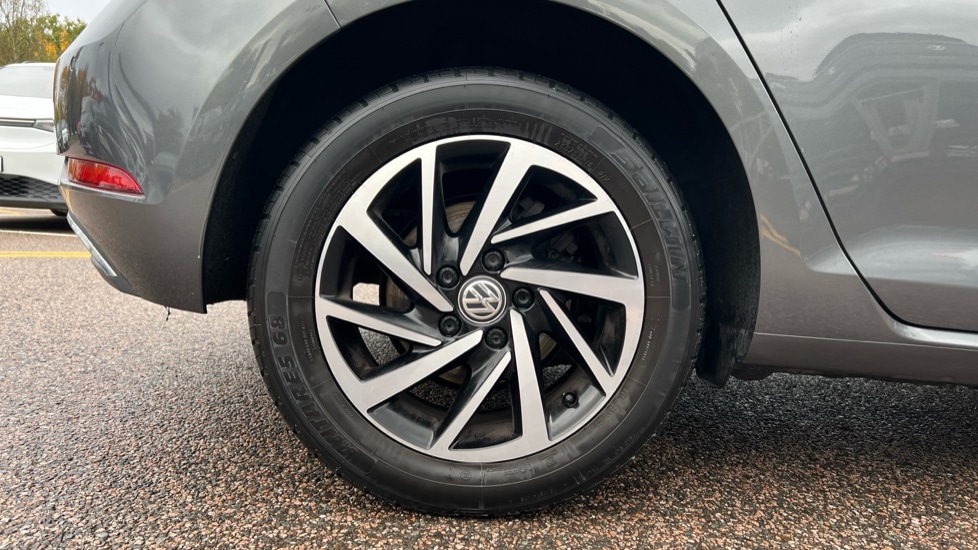 Used Volkswagen Golf 2019 for sale - 77042811: Photo 5