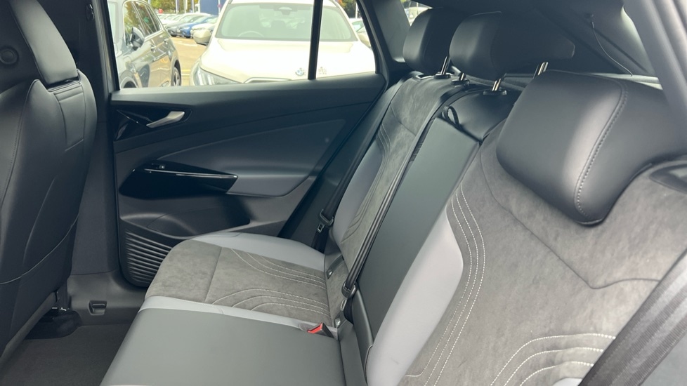 Used Volkswagen ID.4 2025 for sale - 76540108: Photo 15