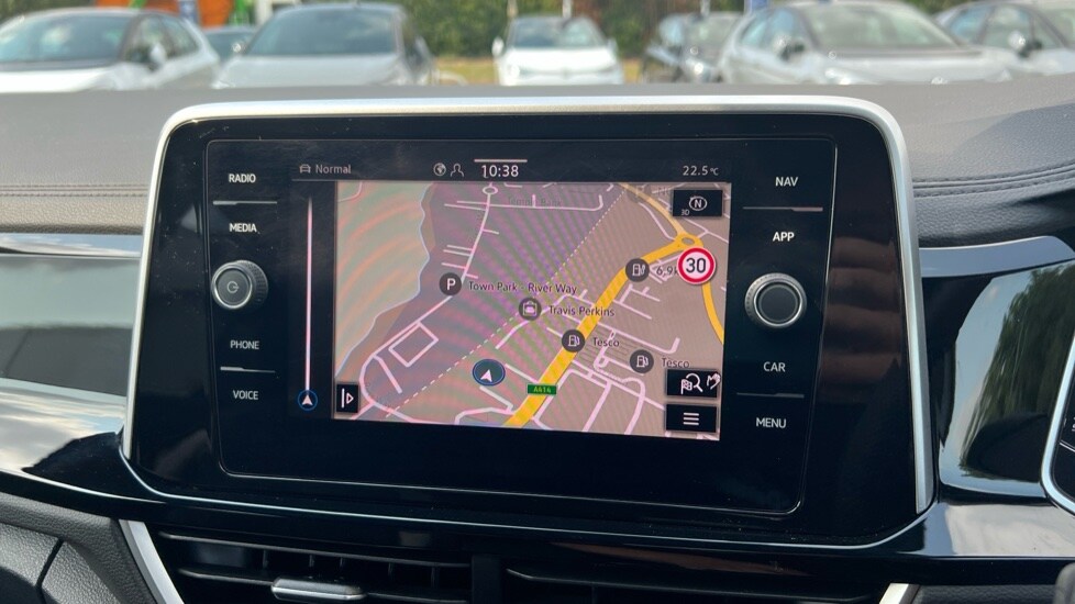 Used Volkswagen T-Roc 2025 for sale - 76400701: Photo 21