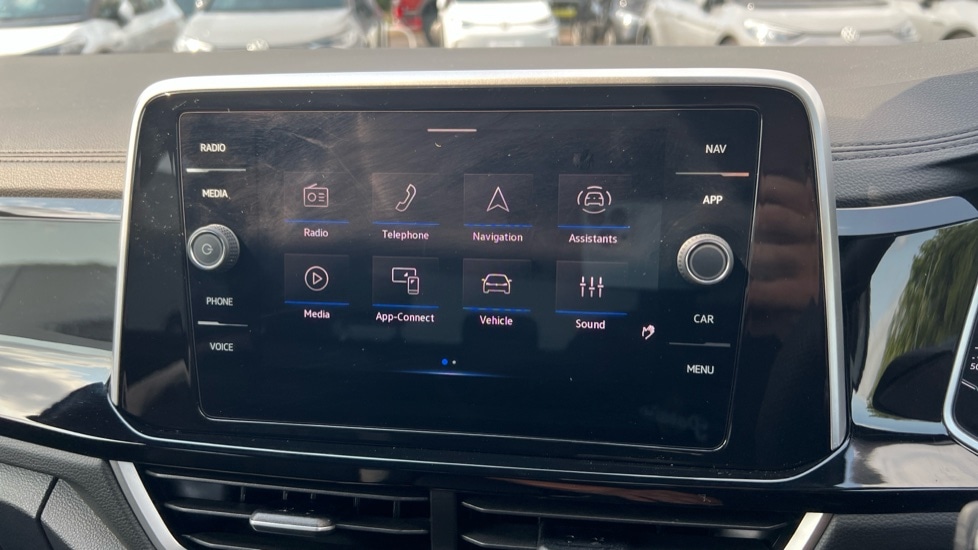 Used Volkswagen T-Roc 2025 for sale - 76400701: Photo 24