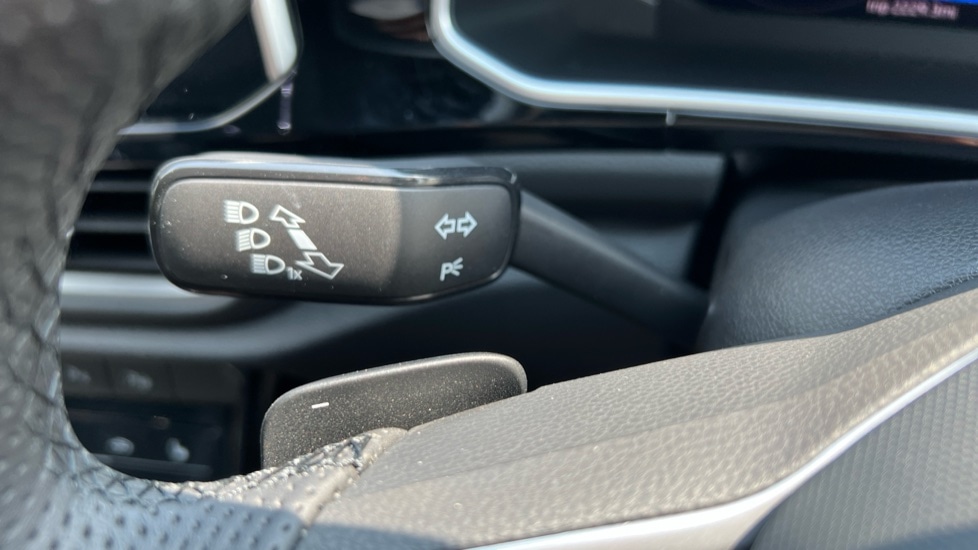 Used Volkswagen T-Roc 2025 for sale - 76400701: Photo 33