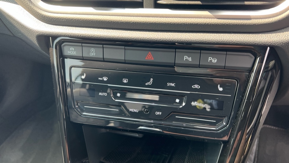 Used Volkswagen T-Roc 2025 for sale - 76400701: Photo 42