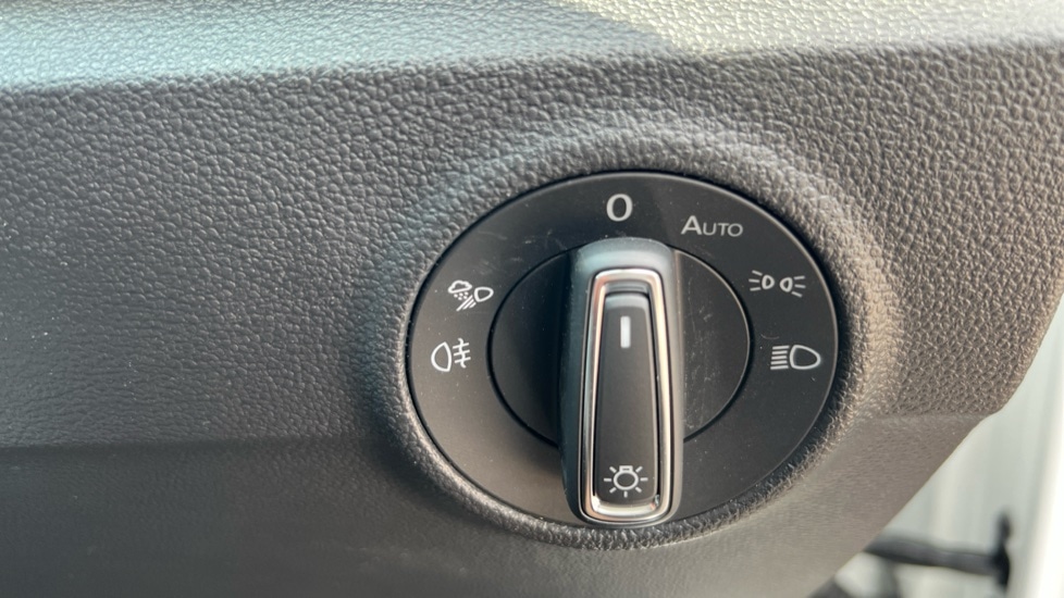 Used Volkswagen T-Roc 2025 for sale - 76400701: Photo 43