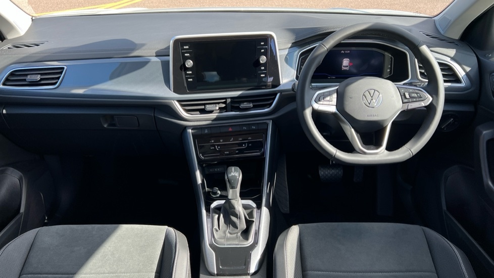 Used Volkswagen T-Roc 2025 for sale - 76328053: Photo 12