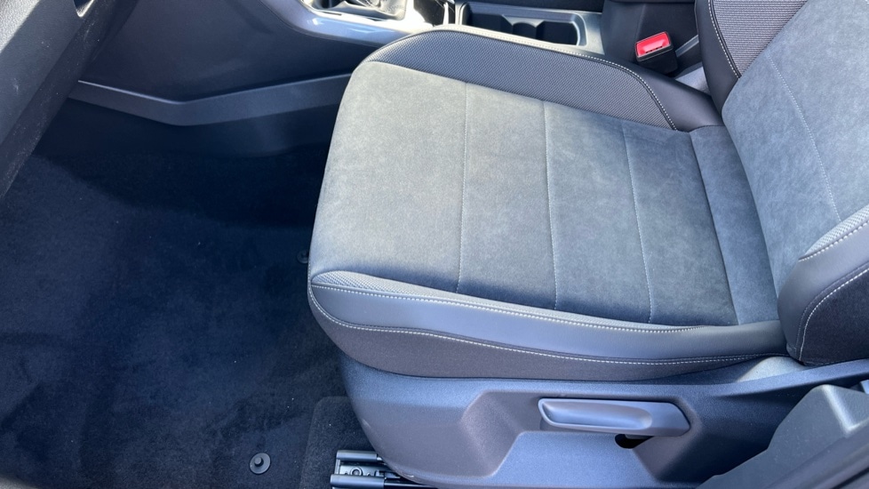 Used Volkswagen T-Roc 2025 for sale - 76328053: Photo 39