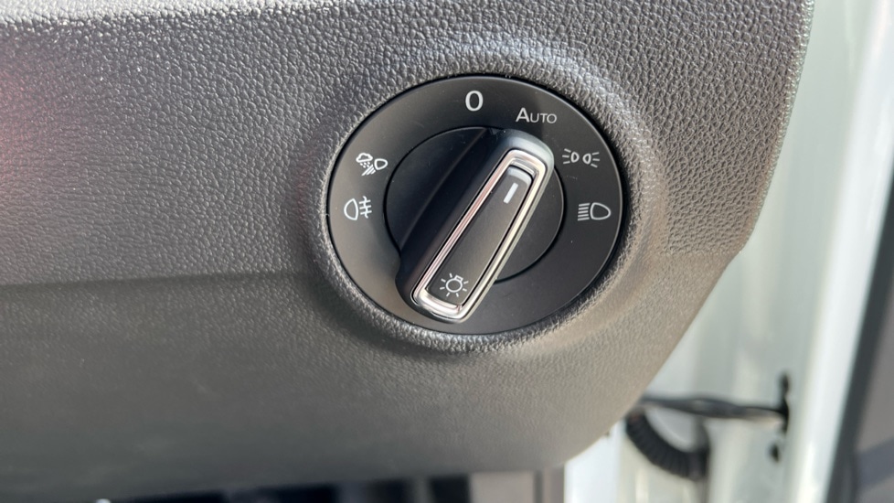 Used Volkswagen T-Roc 2025 for sale - 76328053: Photo 45