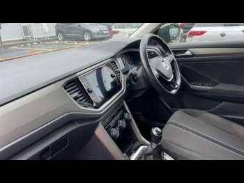 Used Volkswagen T-Roc 2020 for sale - 74827620: Photo