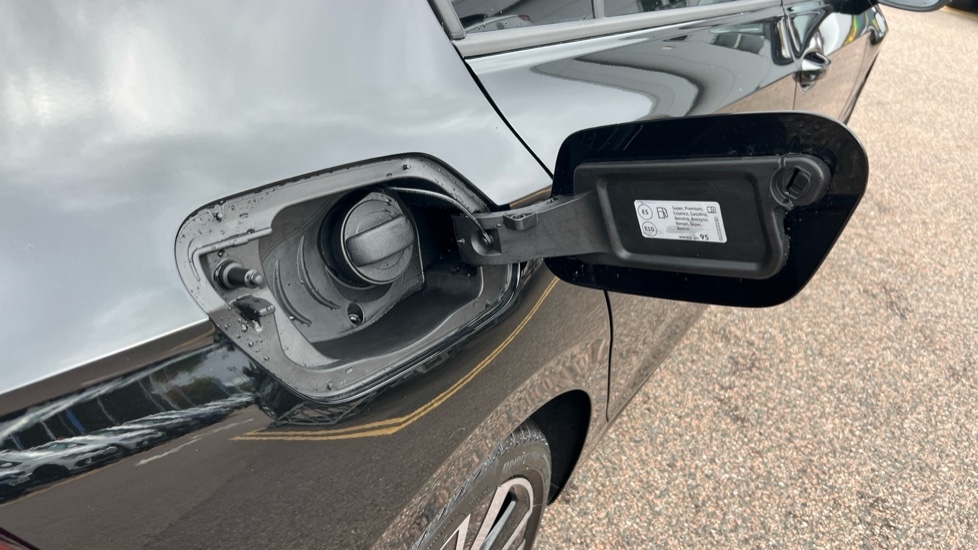 Used Volkswagen Golf 2025 for sale - 76428115: Photo 29