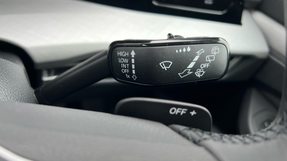 Used Volkswagen Golf 2025 for sale - 76428115: Photo 32